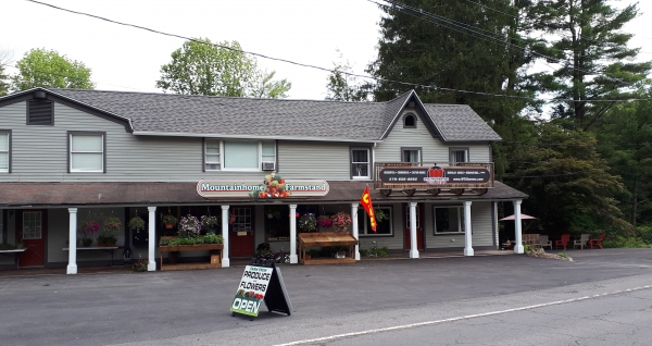 Mountainhome Farmstand