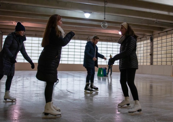 Ice Skating Rink at Skytop: Open to Public