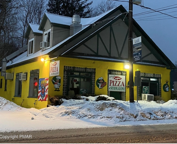 For Sale: Fully equipped pizzeria (1127 Route 390)
