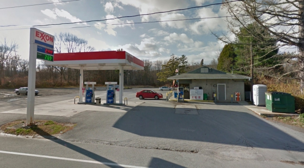 Starner&#039;s Quik Shoppe (Exxon)